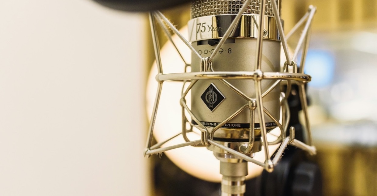 Studiomicrofoon in een opnamestudio